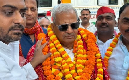 मिर्जापुर में सपा ने एमएलसी चुनाव रणनीति पर किया मंथन:पूर्व प्रदेश अध्यक्ष नरेश उत्तम पटेल ने कार्यकर्ताओं को सक्रियता से जुटने को कहा