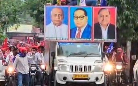 सरदार पटेल जयंती पर लखीमपुर में बाइक रैली निकली:सपा लोहिया वाहिनी के आयोजन में कुर्मी समाज के साथ अन्य वर्गों के युवा शामिल हुए