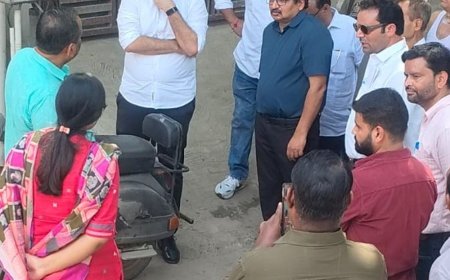 नालों की सफाई में लापरवाही मिली,नगर आयुक्त ने लिया एक्शन:डोर-टू-डोर कूड़ा कलेक्शन करने वाली नेचर ग्रीन पर 10 लाख का जुर्माना लगाया