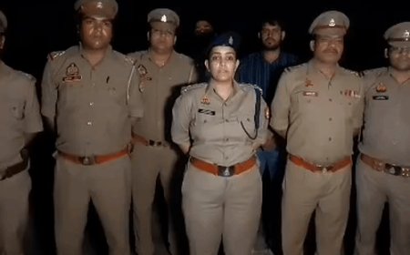 युवती से गैंगरेप करने वालों का एनकाउंटर:गाजियाबाद में पुलिस ने दोनों को दौड़ाकर पैर में गाेली मारी, कंधे पर टांगकर लाई पुलिस