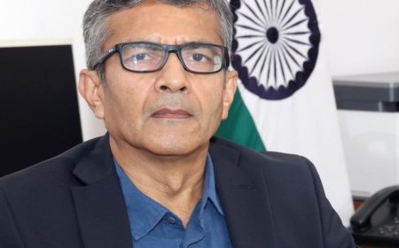 रक्षा सचिव राजेश सिंह का कार्यकाल एक साल बढ़ा:अब 2027 में रिटायरमेंट, मोदी सरकार में सबसे लंबे कार्यकाल वाले दूसरे डिफेंस सेक्रेटरी होंगे