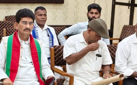 देवरिया में 1200 से ज्यादा वोटर वाले बूथों का होगा:300 से कम वोटर वाले बूथ पास के सेंटर में जुड़ेंगे, अंतिम सूची 4 जनवरी 2027 को जारी होगी