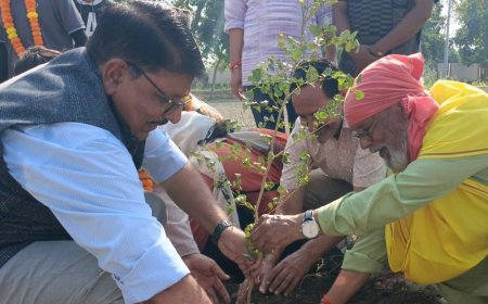 बलिया JNCU में पर्यावरण संरक्षण पर राष्ट्रीय संगोष्ठी:पद्मभूषण डॉ. जोशी बोले- प्रकृति ही सबसे बड़ा धर्म