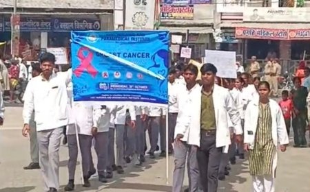 KMC मेडिकल कॉलेज के छात्रों ने निकाली कैंसर जागरूकता रैली:लक्षण दिखने पर तुरंत जांच और इलाज कराने की अपील की