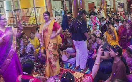 लखनऊ में एकादशी पर महिला मंडल ने किया भजन-कीर्तन:15 साल से हो रही आराधना, नई पीढ़ी को जोड़ने के मकसद से भंडारा भी हुआ