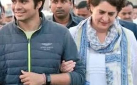 बीकानेर हाउस ने रेहान वाड्रा की प्रदर्शन वाली तस्वीरें हटाईं:प्रियंका गांधी बोलीं- अब लोकतंत्र नहीं रहा, शो तय समय पर जारी