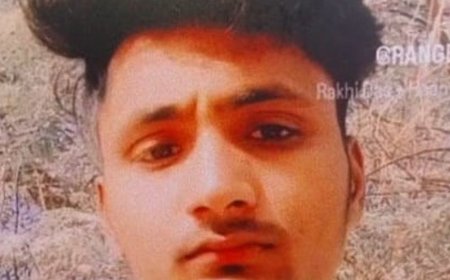 बुलंदशहर में फैक्ट्री में युवक का लहूलुहान शव मिला:परिजनों ने करंट देकर हत्या का आरोप लगाया; पुलिस ने श्रमिक होने से इनकार कर जांच शुरू की