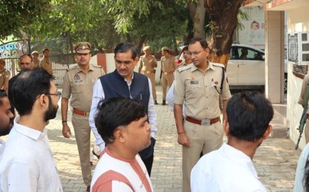 मथुरा एमएलसी चुनाव में शिक्षक वर्ग में 32.21% मतदान:दोपहर 1:30 बजे तक स्नातक वर्ग में 27.97% वोटिंग दर्ज की गई