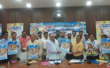 बलिया में 70वीं राष्ट्रीय विद्यालयी फुटबाल टूर्नामेंट होगी:परिवहन मंत्री बोले- यहां संसाधन कम, पर लोगों में प्रेम और उत्साह ज्यादा