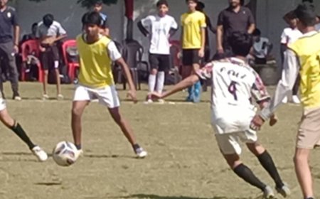 सहारनपुर में फुटबॉल टूर्नामेंट आयोजित:ब्राउनवुड पब्लिक स्कूल ने रेनबो स्कूल को हराकर फाइनल में प्रवेश किया