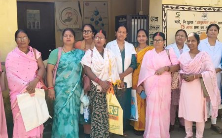 सोनभद्र में 'टीका मित्र' एलईडी वैन और ई-रिक्शा रवाना:84 गांवों में चलेगा जागरूकता अभियान, शून्य खुराक वाले बच्चों की होगी पहचान