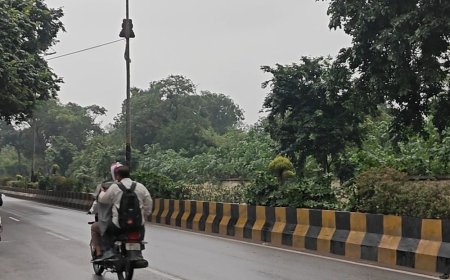 सहारनपुर में मौसम का बदला मिजाज...न्यूनतम तापमान 19°C पहुंचा:काली घटाओं के बीच बारिश और तेज हवाएं, बिजली कड़कने के साथ बूंदाबांदी
