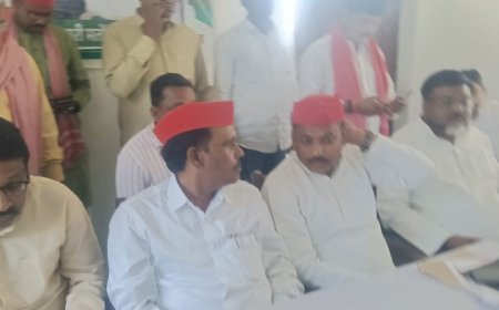 अंबेडकरनगर में MLC चुनाव के लिए सपा ने झोंकी ताकत:महंगाई और बेरोजगारी का मुद्दा उठाकर शिक्षकों से मांगा समर्थन