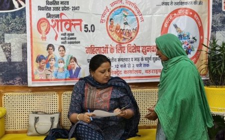बहराइच में ‘मां पाटेश्वरी शक्ति संवाद’ शुरू:छह महिलाओं की समस्याएं सुनीं, मौके पर समाधान के निर्देश