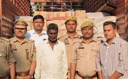 भूसे की आड़ में हो रही थी शराब तस्करी:मैनपुरी में 202 पेटी बरामद, हरियाणा से बिहार जा रही थी
