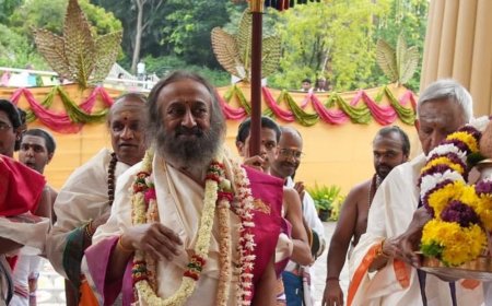 बेंगलुरु में नौ दिनों में सात लाख लोगों को भोजन:श्रीश्री रविशंकर के सान्निध्य में साधकों ने किया आध्यात्मिक अनुभव