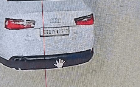 ऑडी संग CCTV में दिखा विक्रांत जैसा शख्स:अलीगढ़ हिट एंड रन केस में हादसे से आधा घंटे पहले का मिला सीसीटीवी, टहलते और सिगरेट पीते भाजपा नेता के भतीजे जैसा युवक