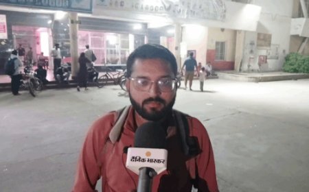 आजमगढ़ रोडवेज पर बस के लिए परेशान हो रहे अभ्यर्थी:कमरे पर सोने के लिए गए RM, अभ्यर्थी बोले कैसे पहुंचेंगे परीक्षा केंद्र, सता रहा है डर