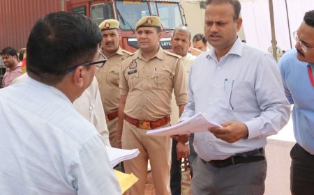 शिक्षक एमएलसी चुनाव के लिए 23 पोलिंग पार्टियां रवाना:डीएम ने किया निरीक्षण, निष्पक्ष और शांतिपूर्ण मतदान कराने के लिए मतदान कार्मिकों को दिए निर्देश