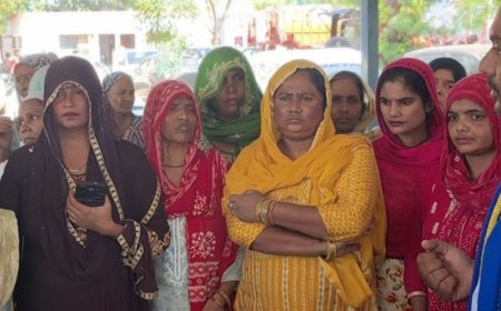 सहारनपुर में श्मशान की जमीन पर बनी सड़क:ग्रामीणों ने पार्षद पर आरोप लगाया, SSP से हटाने और केस रद्द करने की मांग की