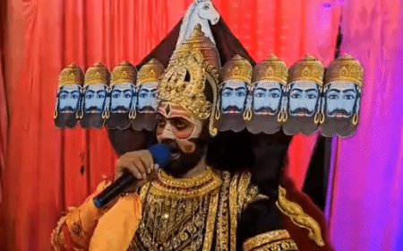 अयोध्या के चौक में 131 वर्ष से रामलीला का मंचन:मैदानी रामलीला को देखने के लिए बच्चों सहित छोटे बड़े बुजुर्ग भी पहुंच रहे