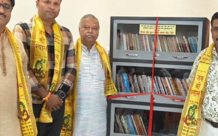 बरेली में काव्य पाठ आयोजित:देवी प्रसाद गौर की जयंती पर कवियों ने प्रस्तुत कीं अपनी रचनाएं