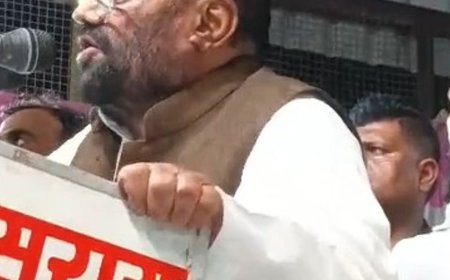 देश का बंटवारा धर्म के नाम पर नहीं हो सकता:स्वामी प्रसाद मौर्य बोले- बौद्ध अनुयायियों की भीड़ रोकने की कोशिश