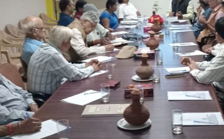 लखनऊ में द इंस्टीट्यूशन ऑफ इंजीनियर्स ने 'स्टैंडर्ड्स डे' मनाया:सस्ती और स्वच्छ ऊर्जा को बढ़ावा देने में तकनीकी मानकों की भूमिका पर चर्चा