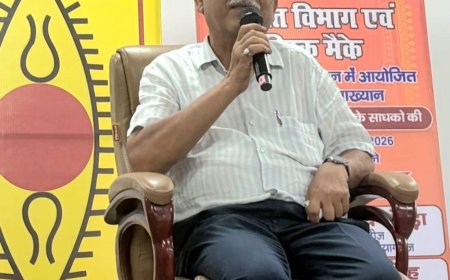 तीजन बाई से बिस्मिल्लाह खां तक के संघर्षों की कहानी:CMP कॉलेज में ‘कहानियां सुर ताल के साधकों की’ विषय पर हुआ व्याख्यान, डॉ. धनंजय चोपड़ा ने अपने अंदाज में सुनाए कलाकारों के किस्से