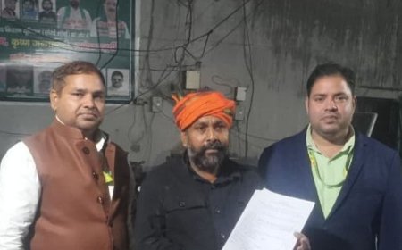 सहारनपुर में खाद्य सुरक्षा विभाग की छापेमारी:किसान डेयरी से मावे का नमूना लिया, मिलावट की आशंका पर जांच के लिए प्रयोगशाला भेजा