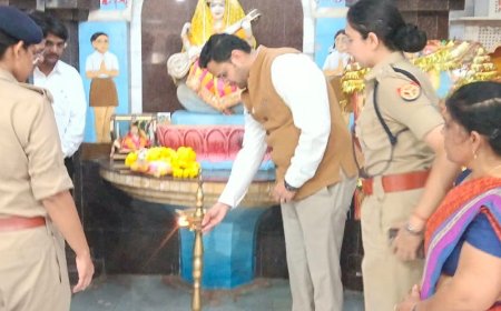 कानपुर में छात्राओं को अफसरों ने दिए सफलता के मंत्र:मिशन शक्ति के तहत करियर गाइडेंस कार्यक्रम में टाइम मैनेजमेंट पर जोर