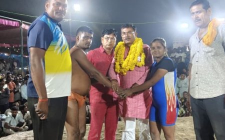 महिला पहलवान ने पुरुष पहलवान को चटाई धूल:5 सेकेंड में राजू को मुस्कान ने दी 3 पटखनी,11 हजार की कुश्ती जीती