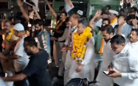 कानपुर में कांग्रेस की पदयात्रा:ज्ञानेश कुमार के खिलाफ की नारेबाजी, राष्ट्रीय सचिव जगदीश चंद जांगिड़ भी शामिल हुए