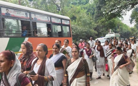 पीलीभीत में आशा बहुओं का प्रदर्शन:मानदेय और राज्य कर्मचारी का दर्जा देने समेत 5 मांगें रखीं