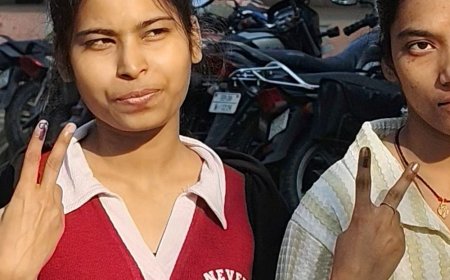 सीतापुर में एमएलसी चुनाव के लिए मतदान शुरू:पूर्व सपा विधायक बोले- बेरोजगारों की आवाज विधान परिषद में उठेगी