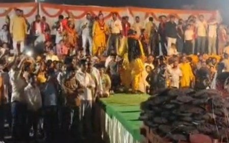 सोरों में सुलोचना सती प्रसंग ने किया भावुक:विजयादशमी पर जला रावण का पुतला, बुराई पर अच्छाई की जीत का संदेश