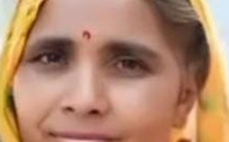 कछला के पास अज्ञात वाहन ने बाइक को मारी टक्कर:कासगंज गंगा स्नान जा रहे दंपती में पत्नी की मौत, पति घायल