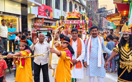 मुहम्मदाबाद गोहना में रामलीला:सूर्पणखा प्रसंग और खर-दूषण वध की लीला का सजीव मंचन किया