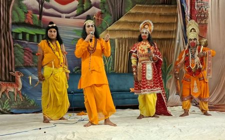 लखनऊ में रामलीला आयोजित:राम-सुग्रीव मित्रता, बालि वध, सीता खोज और लंका दहन की लीलाओं का मंचन