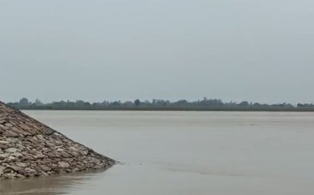 गोंडा में घाघरा नदी खतरे निशान से एक मीटर नीचे:कटान थमने से किसानों को राहत, ब्योन्दा माझा में भी सुधरने लगे हालात