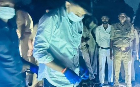 आज अखबार नहीं आएगा, पढ़िए बांदा की बड़ी खबरें:दुर्गा प्रतिमाओं की शोभा यात्रा में हेलीकॉप्टर से पुष्पवर्षा, बागे नदी में बहता मिला शव