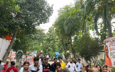 योगी ने गाजियाबाद में शिक्षक-स्नातक चुनाव के लिए मांगे वोट:भाजपा प्रत्याशियों दिनेश गोयल और श्रीचंद शर्मा के समर्थन में की जनसभा