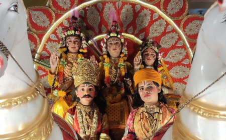 कानपुर में रामलीला की भव्य शोभायात्रा:बैंड-बाजों के साथ निकली शोभायात्रा, राम वनवास और भरत मनावन की झांकियों ने मोहा मन