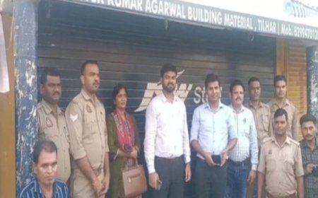 जीएसटी टीम ने लोहे के सरिये से भरा वाहन पकड़ा:व्यापारी मकान और गोदाम में ताला डालकर फरार, बगैर दस्तावेज हो रहा था व्यापार