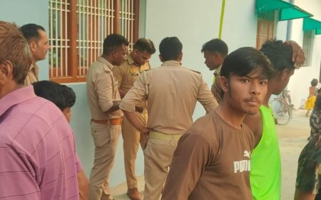 फर्रुखाबाद में तालाब में मिला युवक का शव:ग्रामीणों ने शाम को उतराते देखी बॉडी, नाव मंगाकर पुलिस ने बाहर निकलवाया