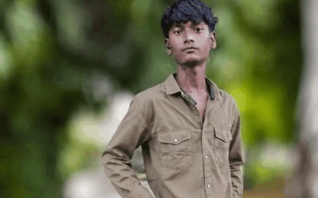 सुलतानपुर में खाई में बाइक गिरने से 3 की मौत:अमेठी में एक ही गांव के पड़ोसी थे तीनों युवक, सटरिंग का काम करने गए थे