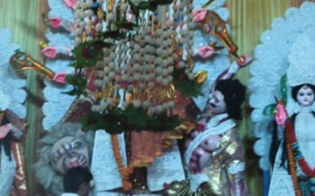 बेलघाट में बच्चों ने किया डांडिया नृत्य:मां दुर्गा की स्थापना पर बच्चों ने दी मनमोहक डांडिया प्रस्तुति