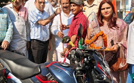 सहारनपुर में बाइक एंबुलेंस सेवा शुरू:भीड़भाड़ वाले इलाकों में घायलों तक जल्द पहुंचेगी मेडिकल टीम, मिलेगी प्राथमिक सहायता