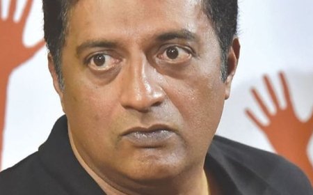 प्रकाश राज बोले- सरकार बदलेंगे, लेकिन लोकतांत्रिक तरीके से:कहा- हम बांग्लादेश या नेपाल नहीं हैं, तिरंगा मार्च से पहले हिरासत पर उठाए सवाल