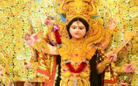 अयोध्या में मां महागौरी के दर्शन को उमड़ी भीड़:3000 स्थानों पर स्थापित हुई है मां दुर्गा की प्रतिमाएं